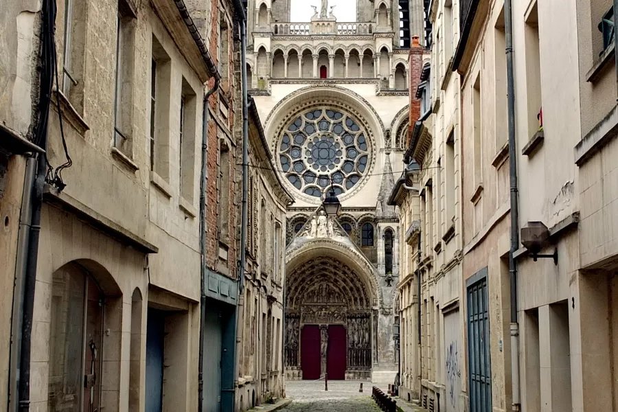 Laon